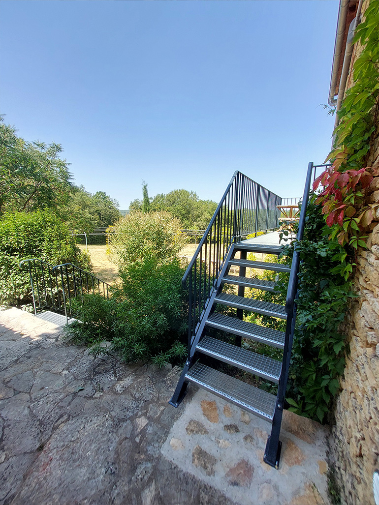 Création d'un balcon et ses escaliers