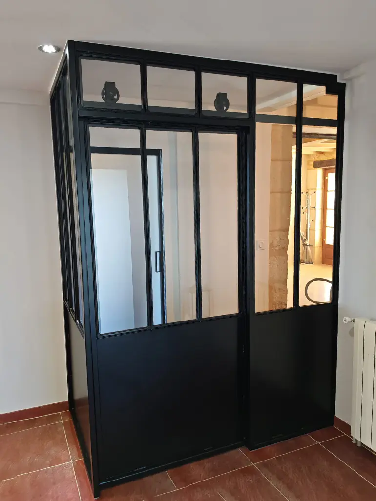 Verrière métallique, finition thermolaquée